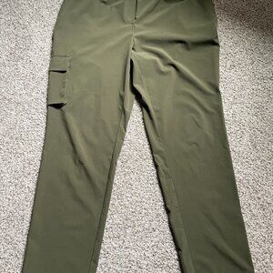 Zenergy Cargo pants by Chico's. Size 1.5 in olive.